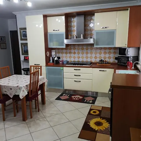 Bed & Breakfast Malibu 2*