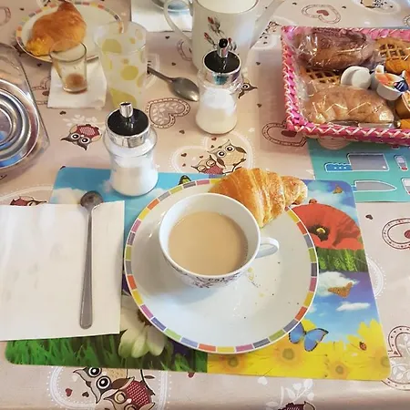 Malibu Bed & Breakfast 2*